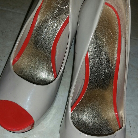 Shoes - Picture 2 of 4