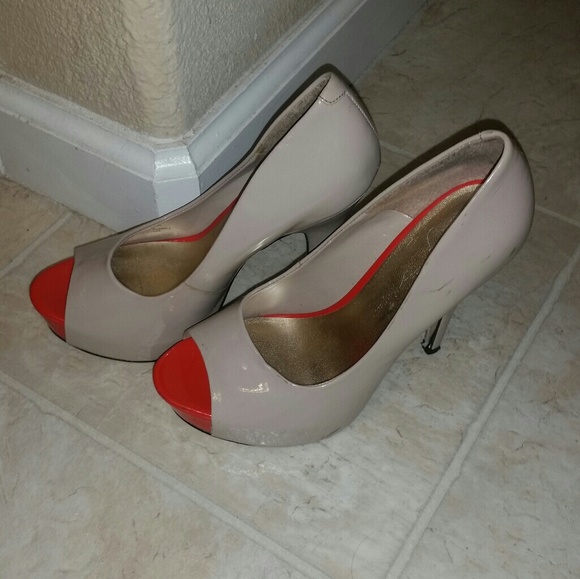 Shoes - Picture 4 of 4