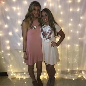 Meet your Posher, Danielle