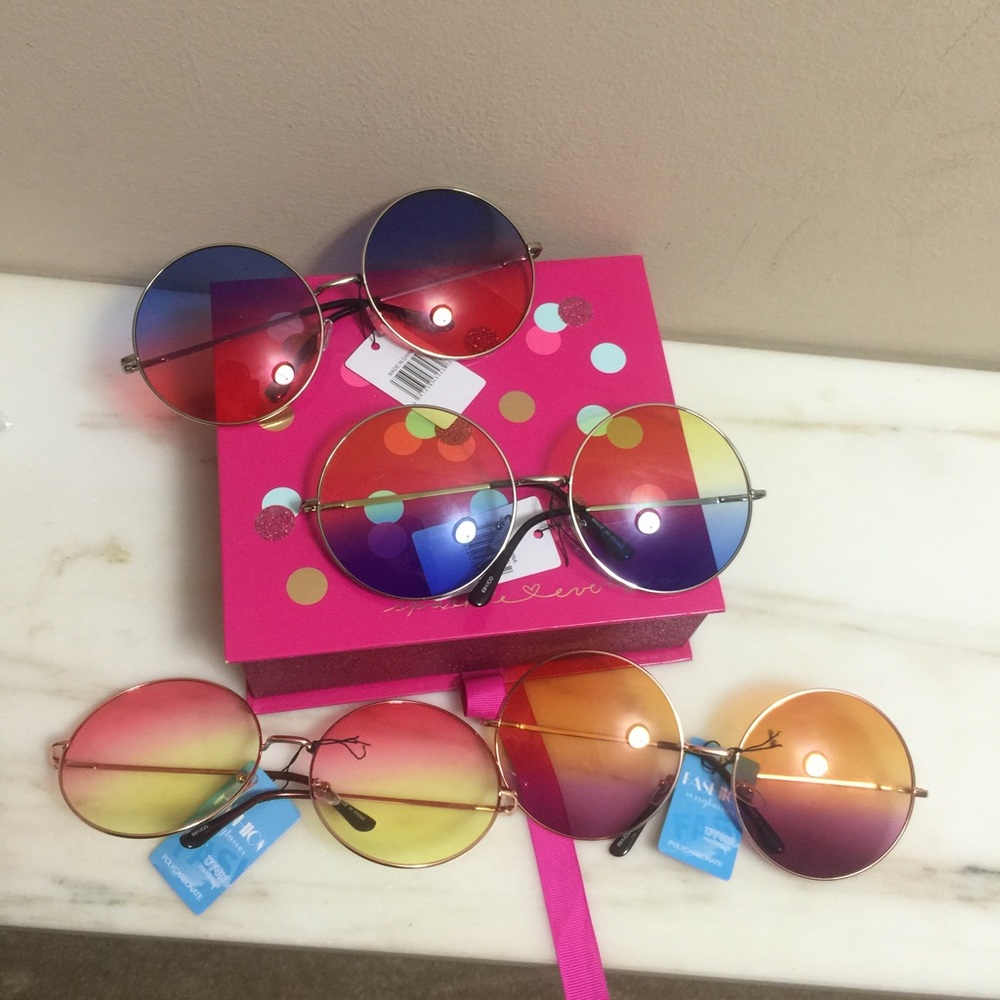 Retro round hippie glasses