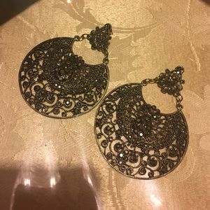 Bronze Tone Earrings. Stunning. Vintage Style.