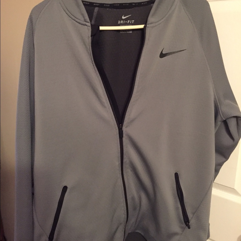 Nike therma sphere grey jacket. Size XL