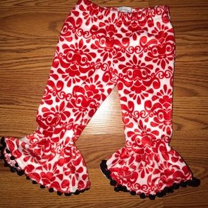 Mud Pie 6/9M pants.