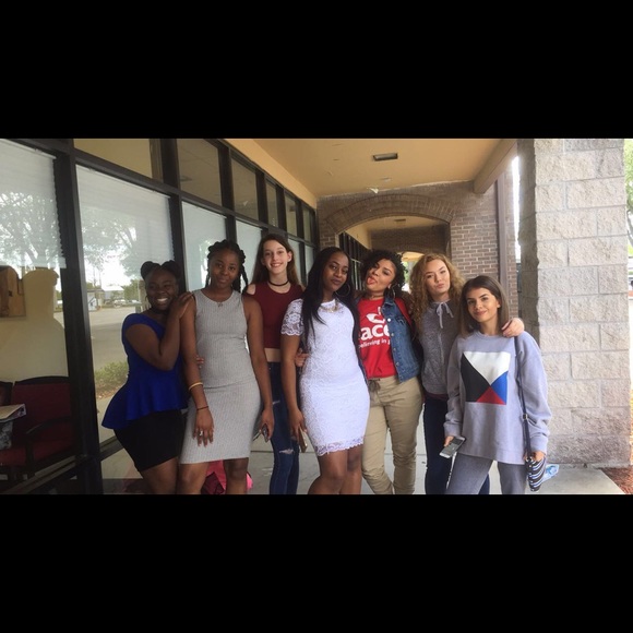 Meet your Posher, Devon - Picture 2 of 3