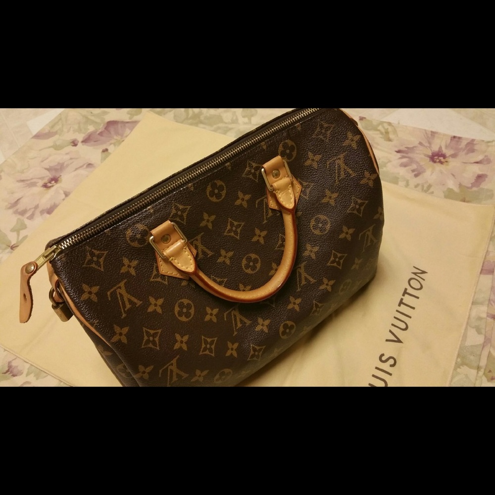 Louis Vuitton Speedy 30
