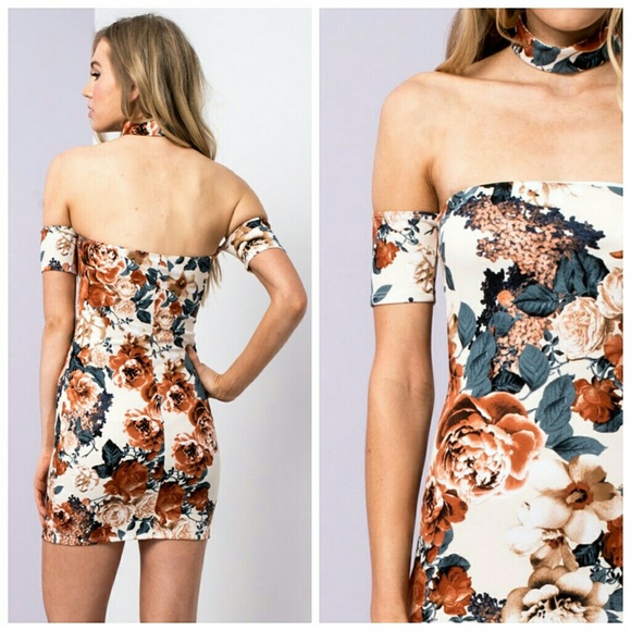 Sexy Floral With Choker Dress - Picture 2 of 2