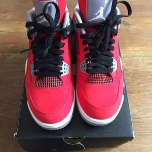 Air Jordan Toro Bravo Size 5.5