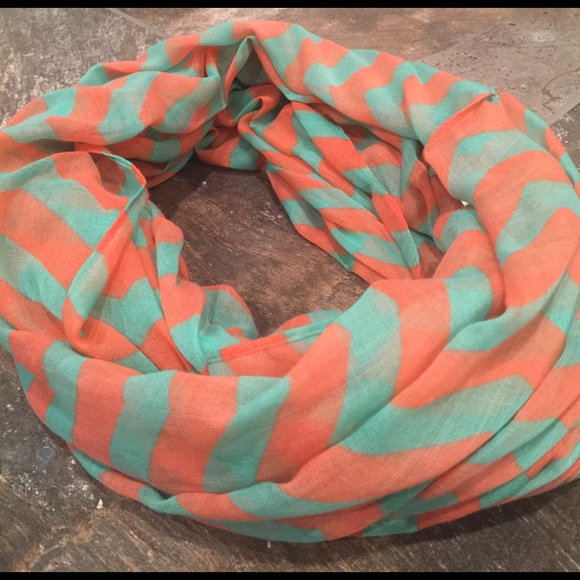 Chevron Infinity Scarf - Picture 2 of 3