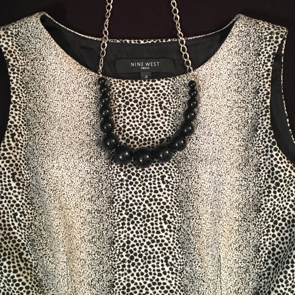 Nine West Sleeveless Sheath Dress - Size 4 - Picture 2 of 3