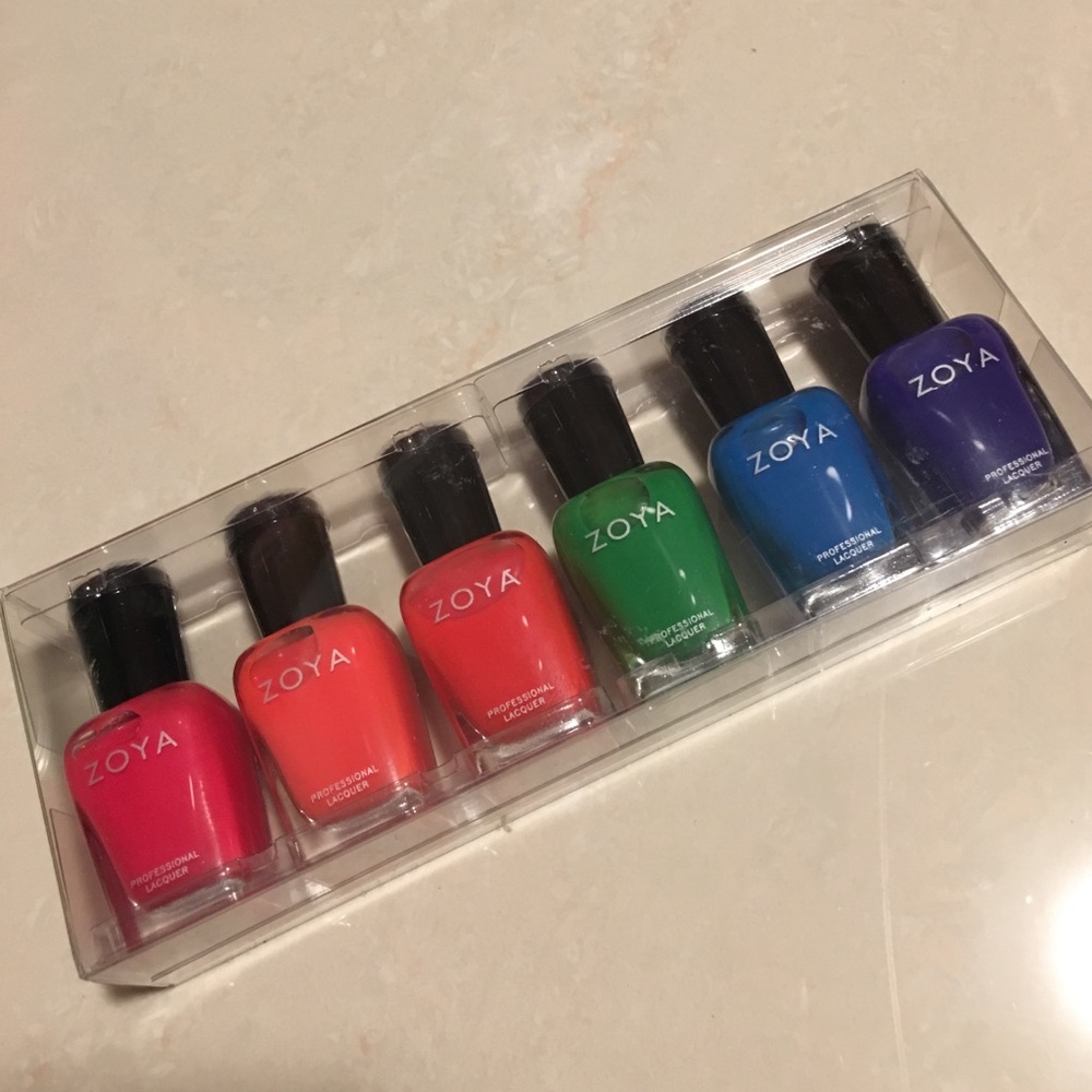 Zoya nail polish 💅🏽
