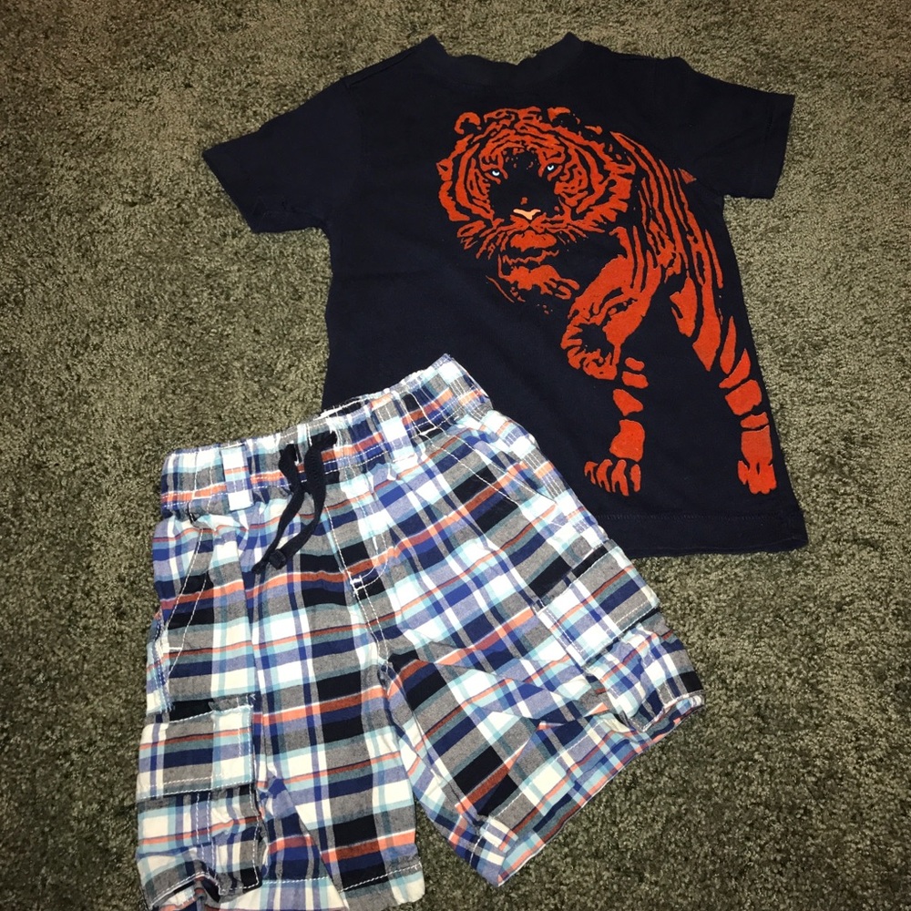 Boys adorable Gymboree tiger set