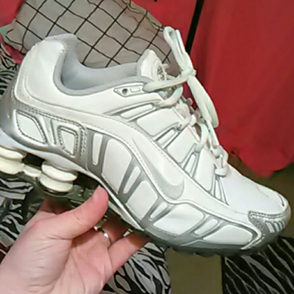 Nike shoxs