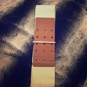 100% authentic Michael Kors (MK) Belt