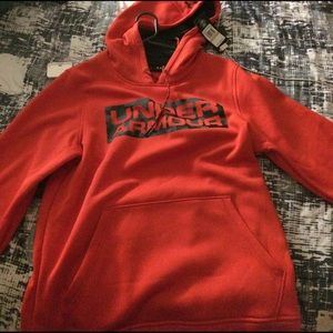 Under armor sweat shirt