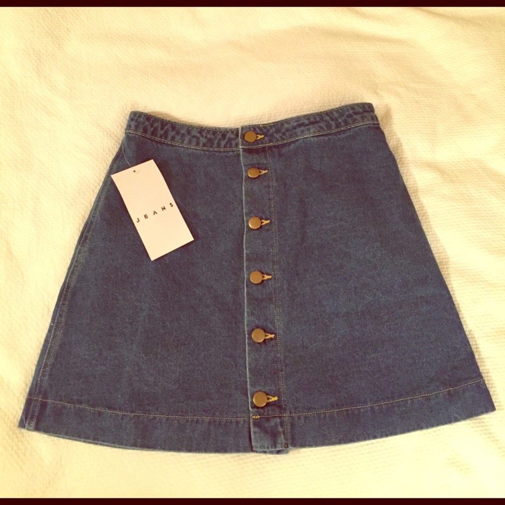 Denim Button Front A-Line Mini Skirt (size M)