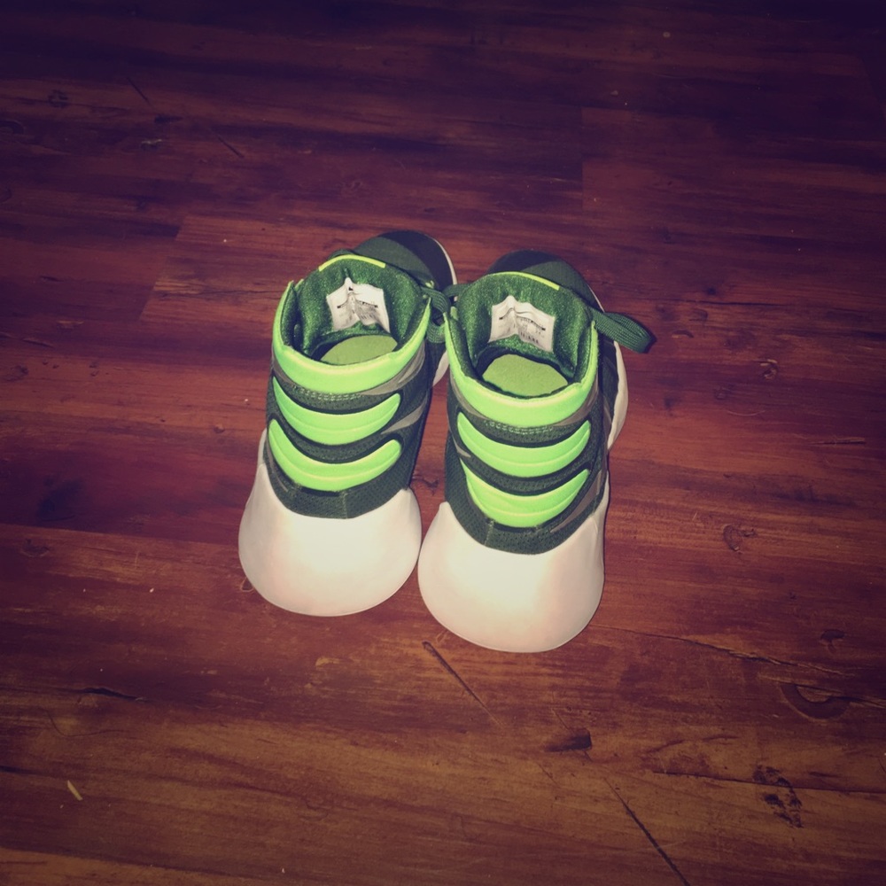 Green hyper dunks - Picture 2 of 4
