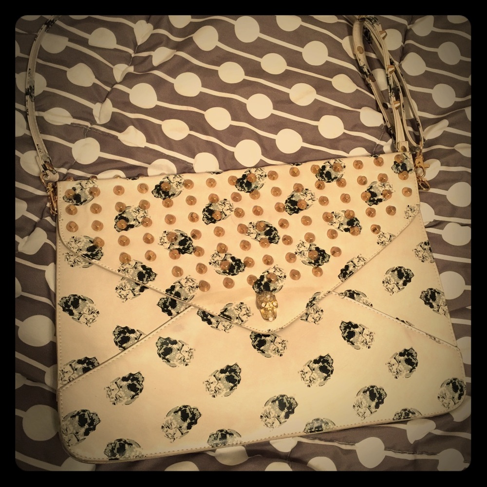 Cute skull clutch bag