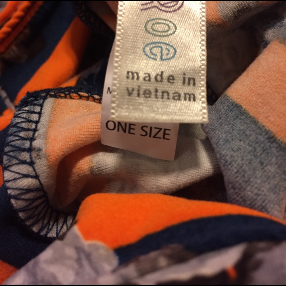 ๐SALE๐BNWT LULAROE ROSES ๐น & STRIPES OS - Picture 3 of 3