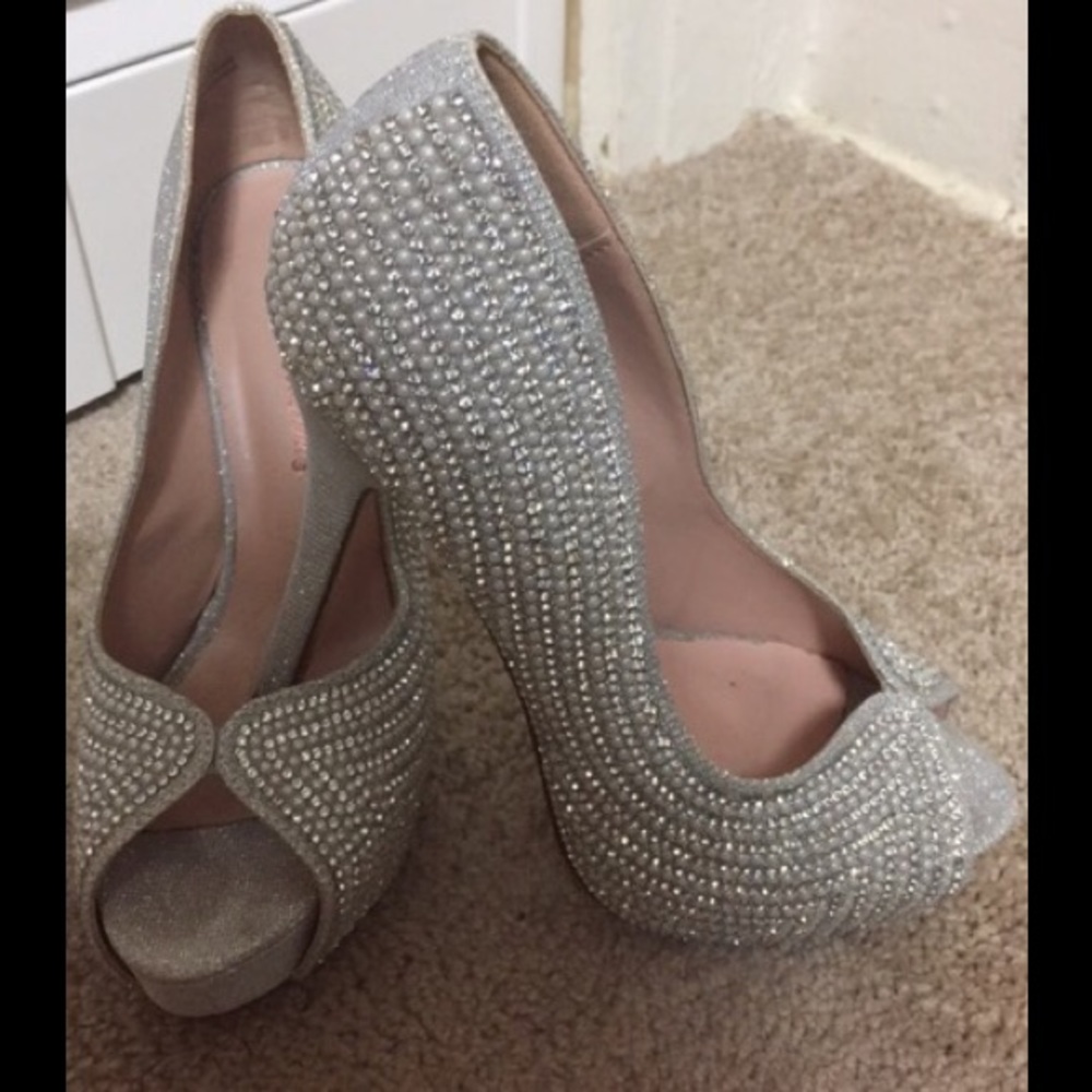 Heels with rhinestones