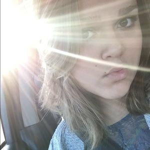 Meet your Posher, Sydnee