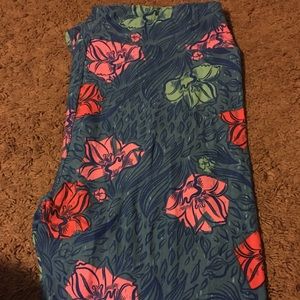 Tc Lularoe leggings worn once