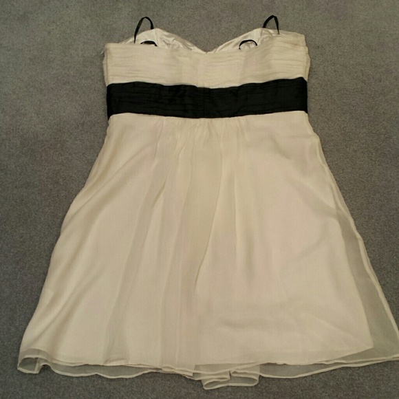 New evening gown - Picture 2 of 4