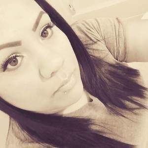 Meet your Posher, Adrianna