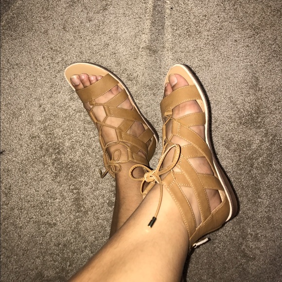 Franco Sarto strapped sandals - Picture 3 of 4