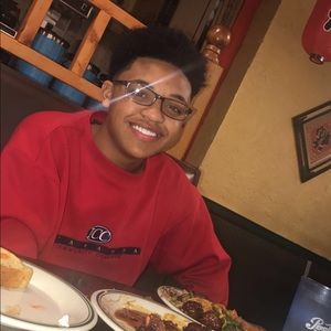 Meet your Posher, Austin