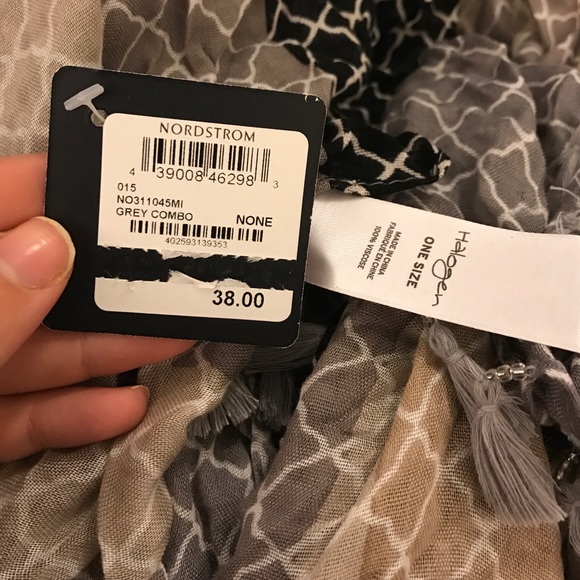 Halogen scarf - Picture 4 of 4