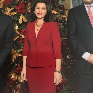 Modern Ann Taylor 3/4 Red Color Skirt Suit - 0P