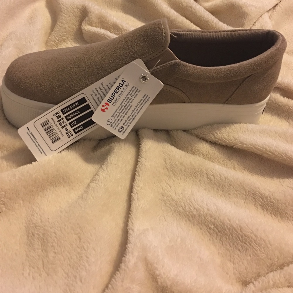 Brand new never worn supergas - Picture 2 of 4