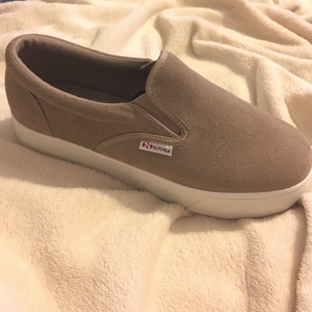 Brand new never worn supergas - Picture 4 of 4