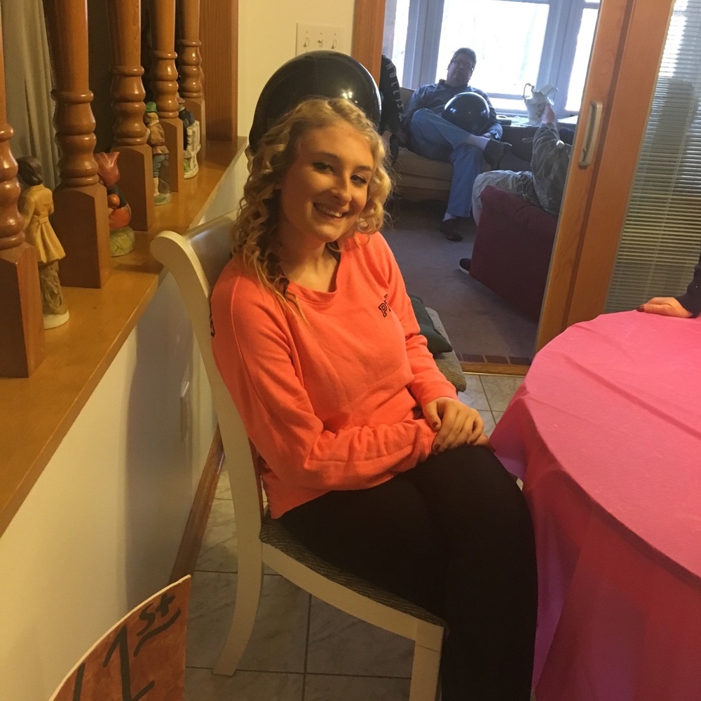 Meet your Posher, Caitlyn