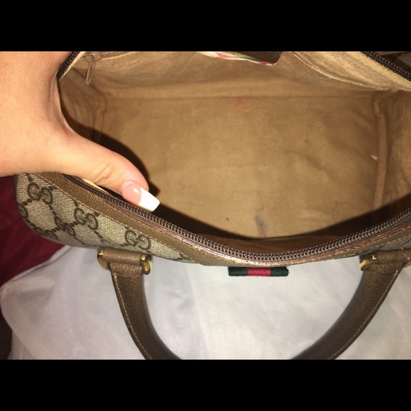 Authentic Gucci handbag - Picture 6 of 8
