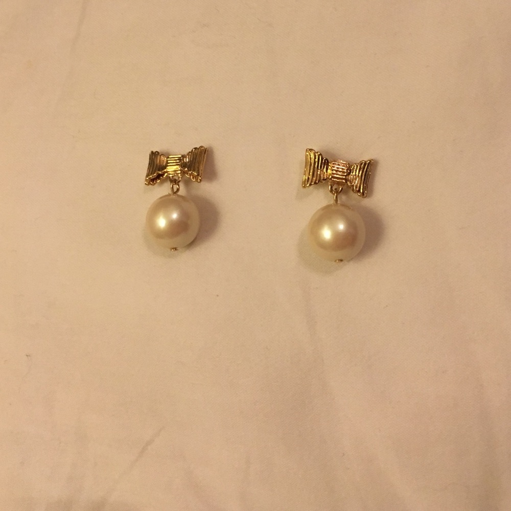 Never worn Kate Spade bow earrings