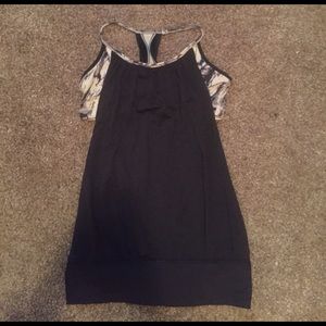 Lululemon workout top