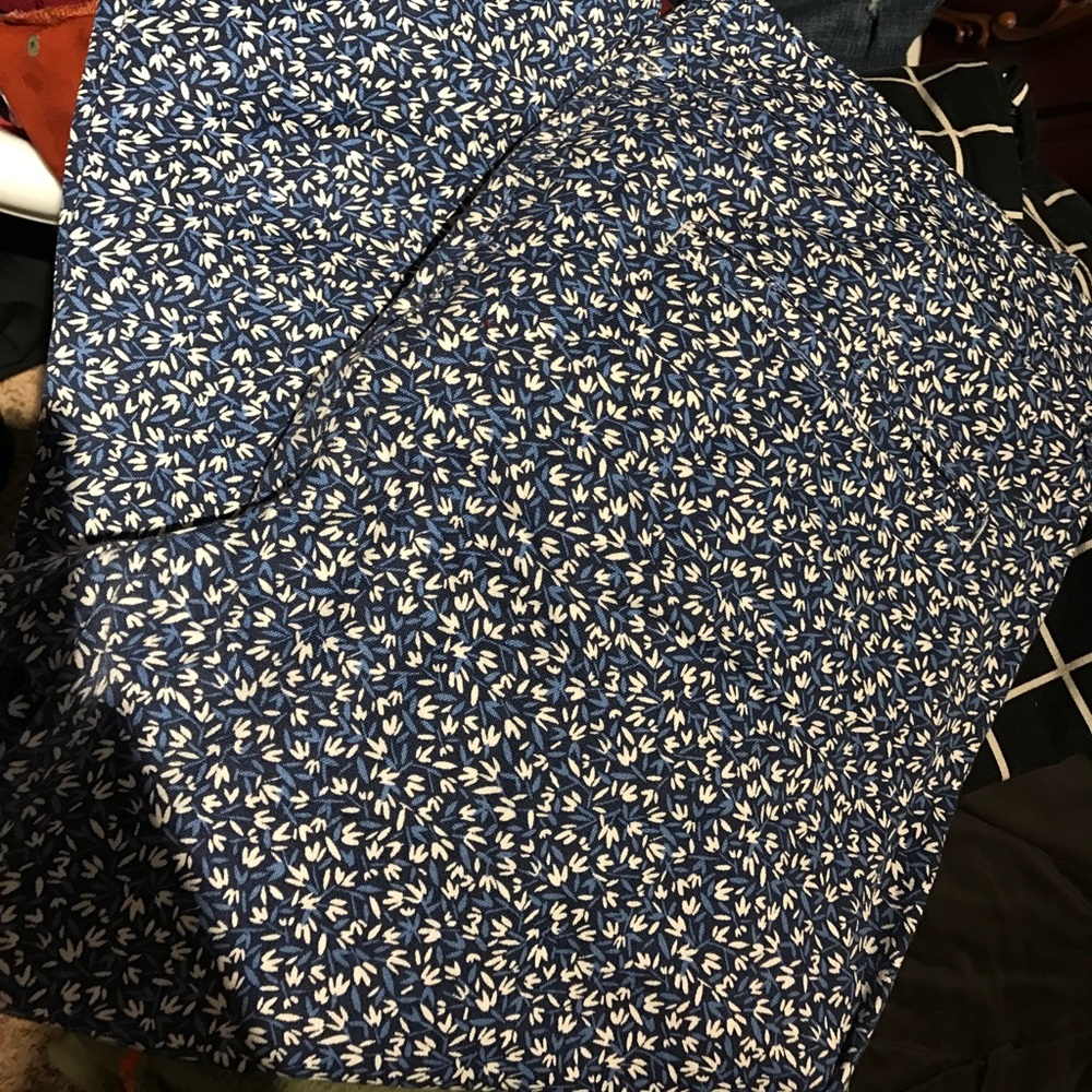 EUC Old Navy Pixie pant