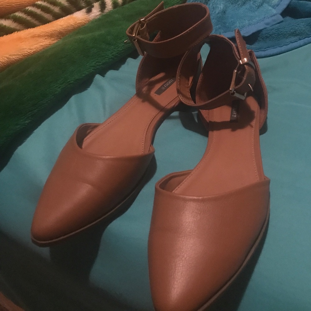 Forever 21 flats