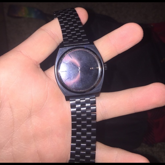 Watch - Picture 1 of 3
