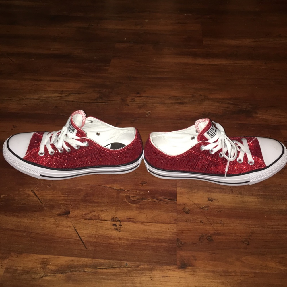 Shimmering red converse