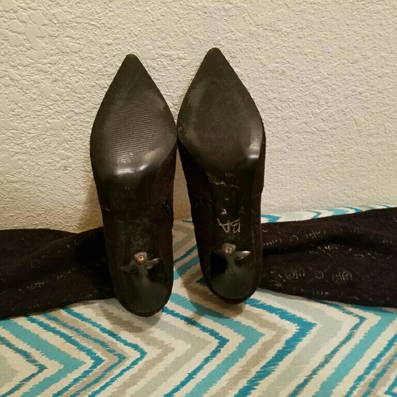 Guess Black Knee high boot - Picture 3 of 4