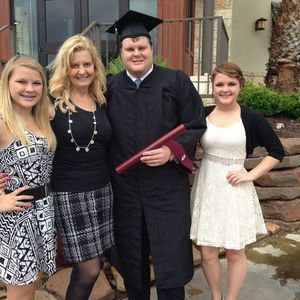 Meet your Posher, Denise