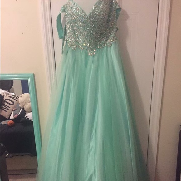 Prom dress