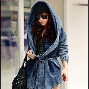 Denim hooded jacket