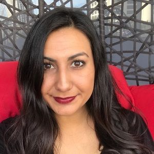 Meet your Posher, Candace