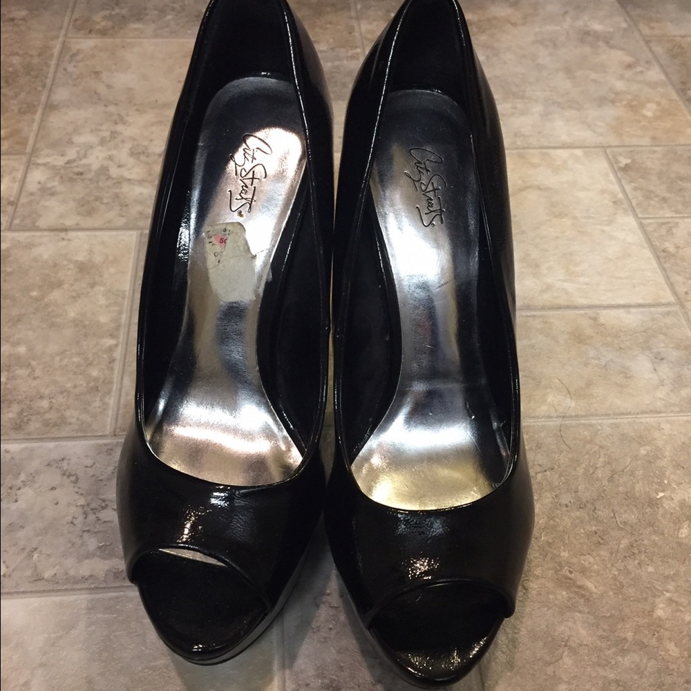 Cute pair of platforms