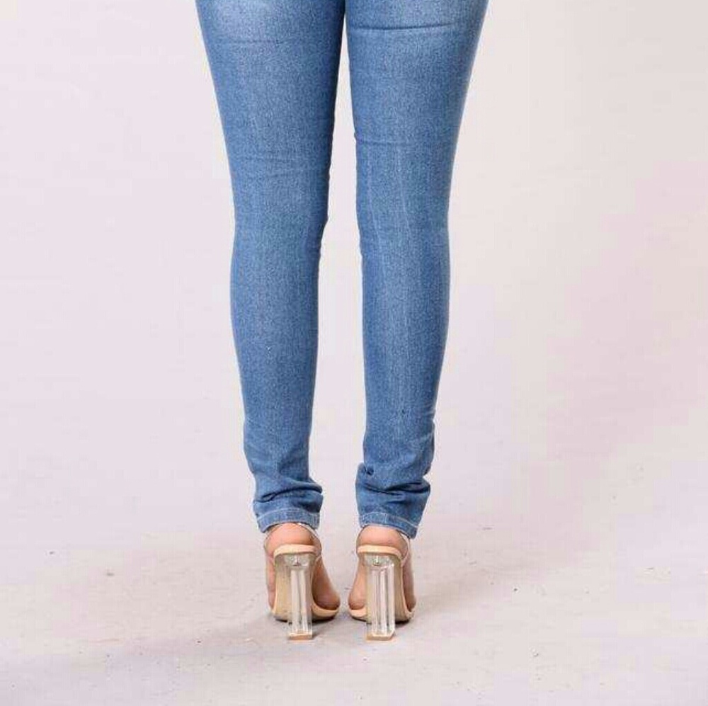 Fashion Nova Jeans - Picture 4 of 8