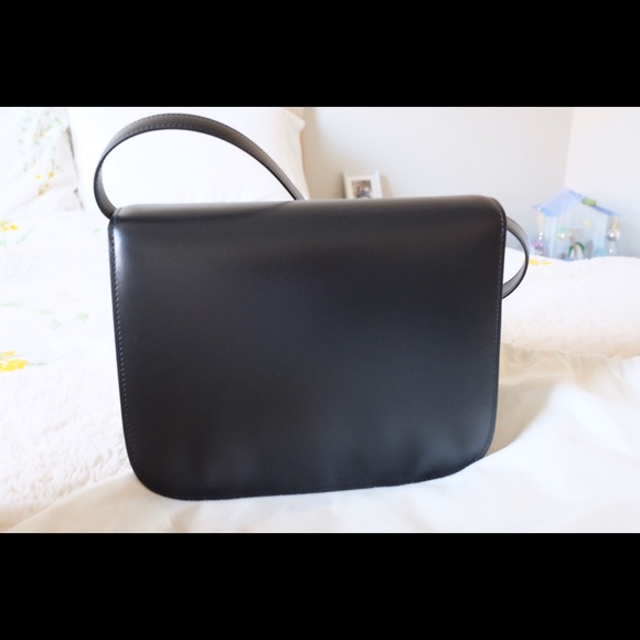 SOLD. Celine box bag medium in black. - Picture 2 of 4