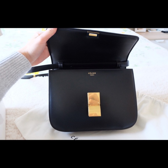 SOLD. Celine box bag medium in black. - Picture 3 of 4
